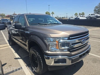 2018 Ford F-150 XLT Crew Cab Short Bed - miniatura 3