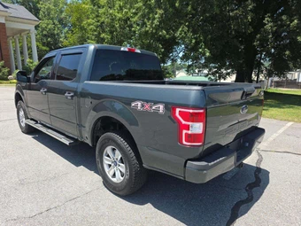 2018 Ford F-150 XLT Crew Cab Short Bed - miniatura 2