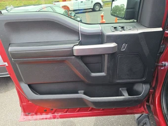 2018 Ford F-150 XLT Crew Cab Short Bed - miniatura 9