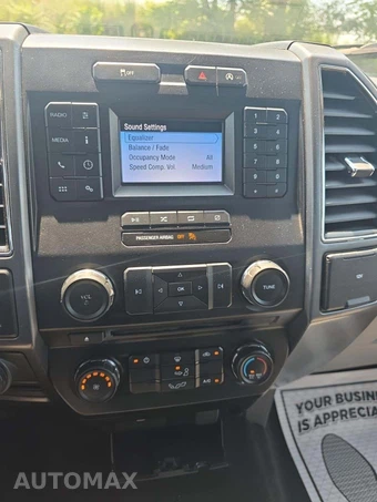2018 Ford F-150 XLT Extended Cab Medium Bed w/Rear Doors - miniatura 10