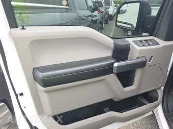 2018 Ford F-150 XLT Extended Cab Medium Bed w/Rear Doors - miniatura 9