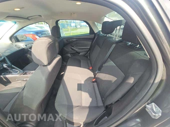 2018 Ford Focus S Sedan - miniatura 13