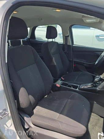 2018 Ford Focus S Sedan – miniatura 18