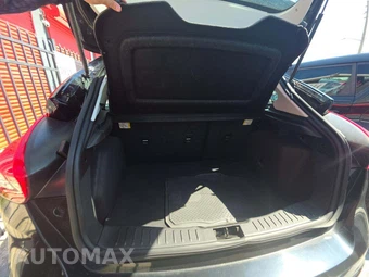 2018 Ford Focus SE Hatchback – miniatura 14