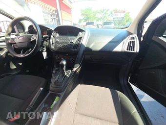 2018 Ford Focus SE Hatchback – miniatura 19