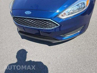 2018 Ford Focus SE Hatchback - miniatura 21