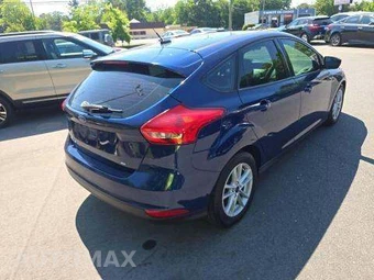 2018 Ford Focus SE Hatchback - miniatura 3