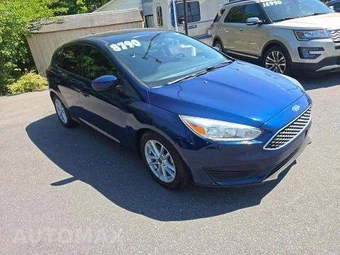 2018 Ford Focus SE Hatchback - miniatura 4