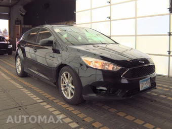 2018 Ford Focus SE Hatchback - miniatura 3
