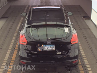 2018 Ford Focus SE Hatchback - miniatura 5