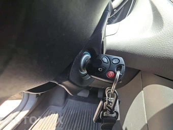 2018 Ford Focus SE Hatchback - miniatura 8
