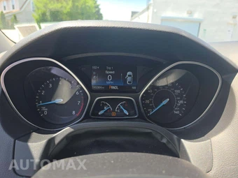 2018 Ford Focus SE Hatchback - miniatura 9