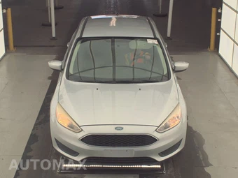 2018 Ford Focus SE Sedan – miniatura 2
