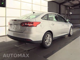 2018 Ford Focus SE Sedan – miniatura 4
