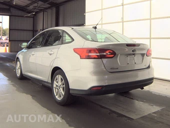 2018 Ford Focus SE Sedan – miniatura 6
