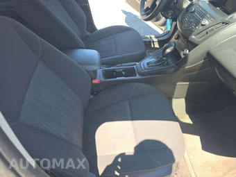 2018 Ford Focus SE Sedan – miniatura 14