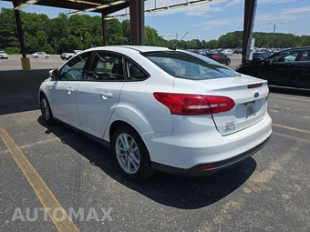 2018 Ford Focus SE Sedan – miniatura 6