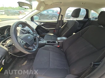 2018 Ford Focus SE Sedan – miniatura 7