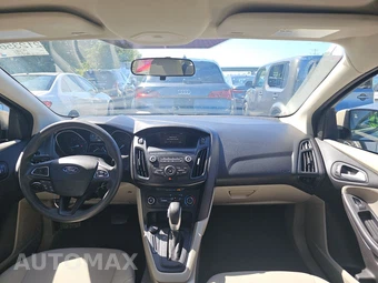 2018 Ford Focus SE Sedan - miniatura 11