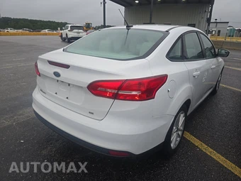 2018 Ford Focus SE Sedan – miniatura 4