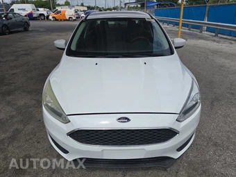 2018 Ford Focus SE Sedan – miniatura 2