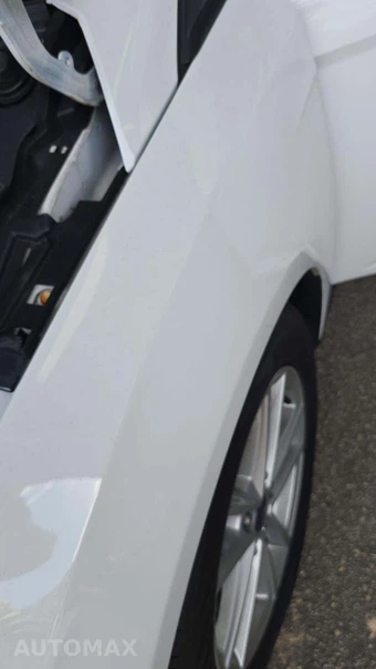 2018 Ford Focus SE Sedan – miniatura 25