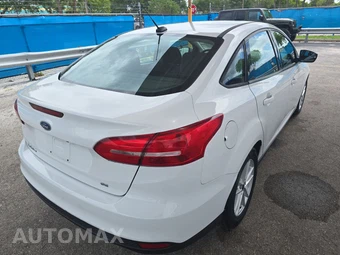 2018 Ford Focus SE Sedan – miniatura 4