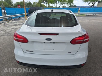 2018 Ford Focus SE Sedan – miniatura 5