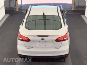 2018 Ford Focus SE Sedan – miniatura 5