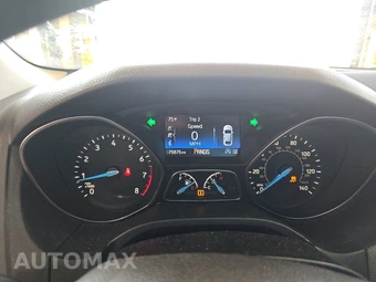 2018 Ford Focus SE Sedan – miniatura 12