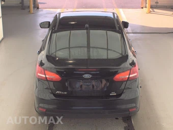 2018 Ford Focus SE Sedan – miniatura 5