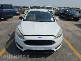 2018 Ford Focus SE Sedan – miniatura 2