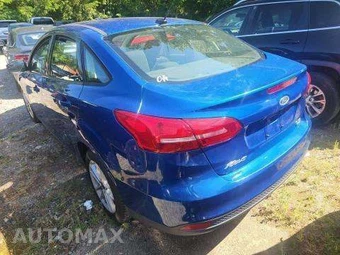 2018 Ford Focus SE Sedan – miniatura 2