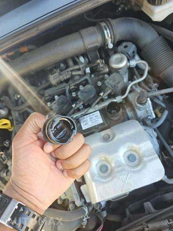 2018 Ford Focus SE Sedan – miniatura 23