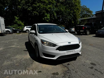 2018 Ford Focus SE Sedan - miniatura 2