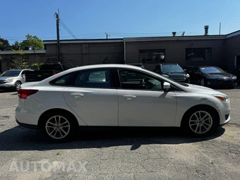 2018 Ford Focus SE Sedan - miniatura 3