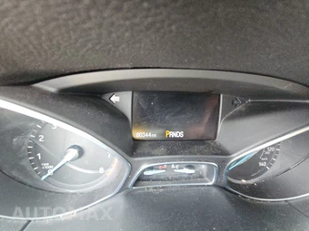 2018 Ford Focus SE Sedan – miniatura 12