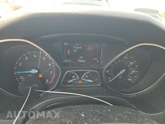 2018 Ford Focus SE Sedan – miniatura 12