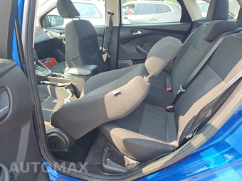 2018 Ford Focus SE Sedan – miniatura 13