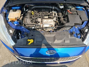 2018 Ford Focus SE Sedan – miniatura 15