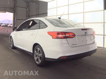 2018 Ford Focus SE Sedan – miniatura 6