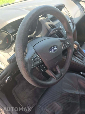 2018 Ford Focus SE Sedan – miniatura 19