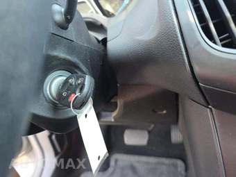 2018 Ford Focus SE Sedan – miniatura 5