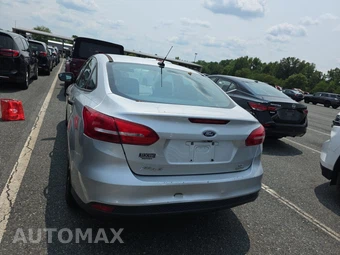 2018 Ford Focus SE Sedan - miniatura 14