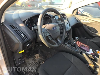 2018 Ford Focus SE Sedan - miniatura 11