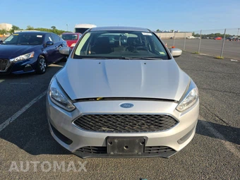 2018 Ford Focus SE Sedan - miniatura 2