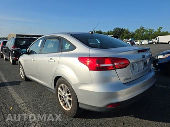 2018 Ford Focus SE Sedan - miniatura 6