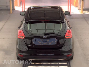2018 Ford Focus SEL Hatchback - miniatura 5