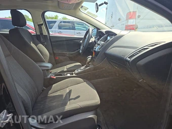 2018 Ford Focus SEL Hatchback - miniatura 8