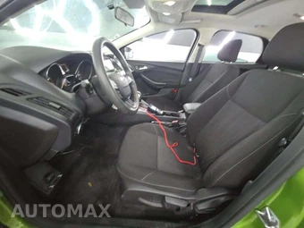 2018 Ford Focus SEL Sedan – miniatura 6
